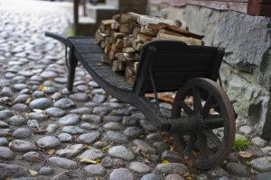 Heizen mit Holz erfreut sich auch in Deutschland zunehmender Beliebtheit.