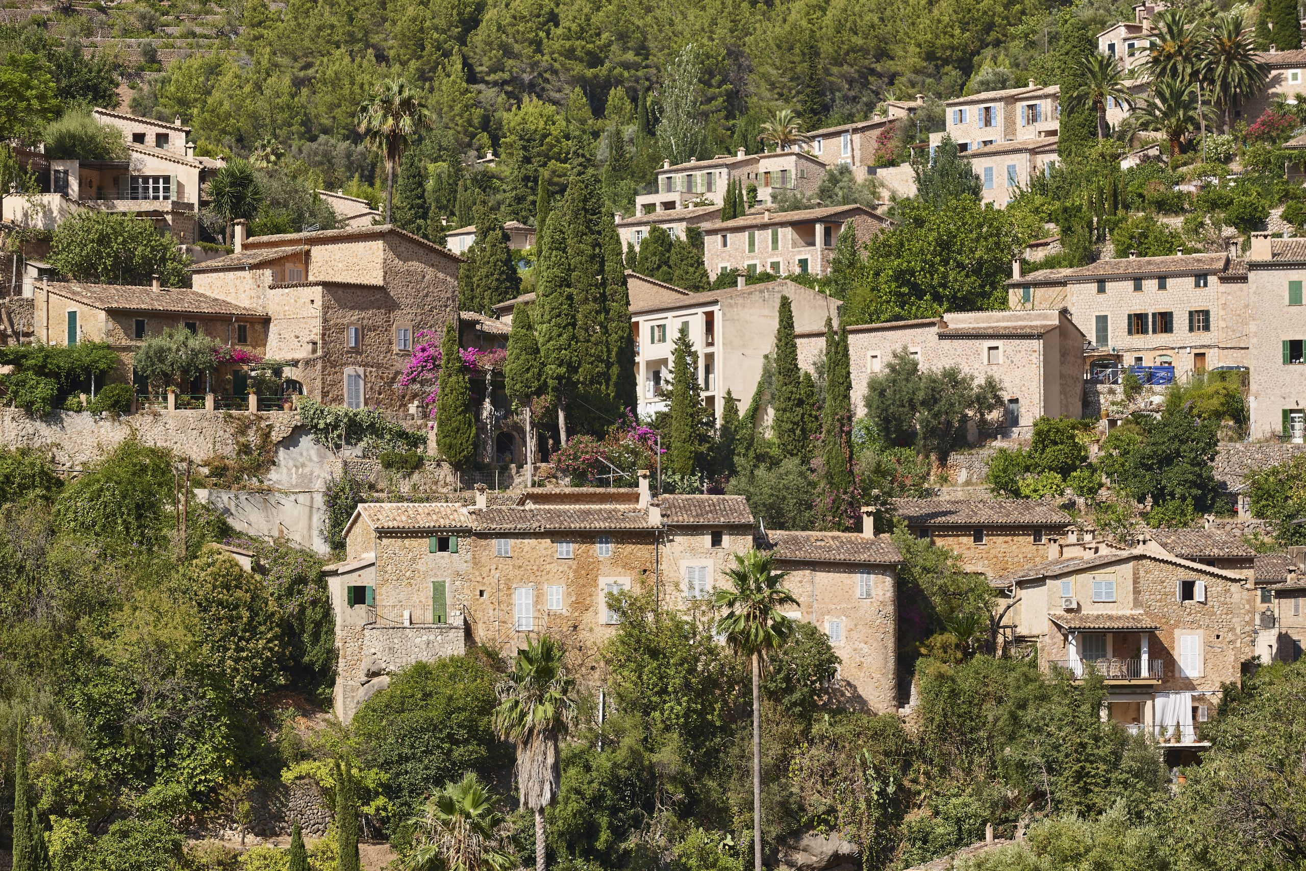 Wer auf Mallorca ein Haus bauen möchte, muss einige rechtliche Vorgaben erfüllen. Foto: ABBPhoto via Envato